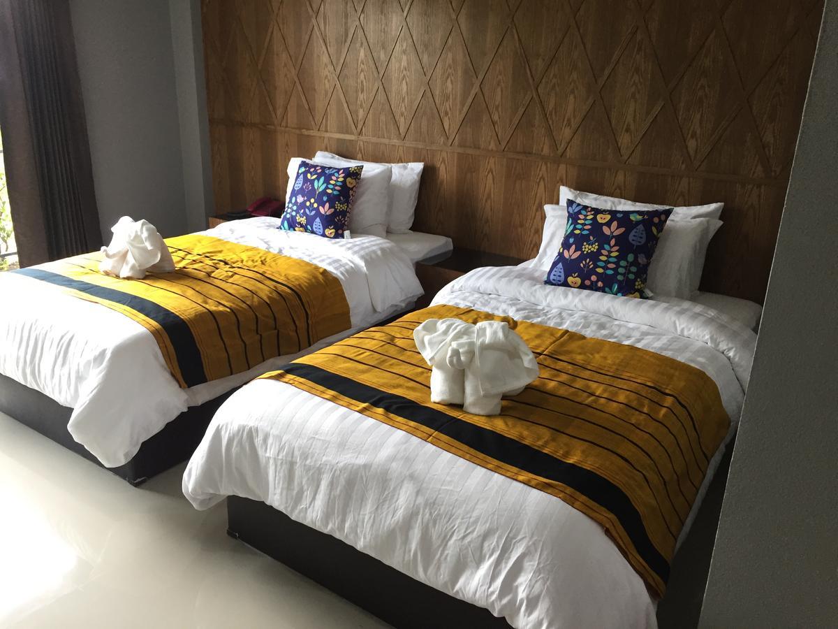 Hobby Hotel Uttaradit Exterior photo
