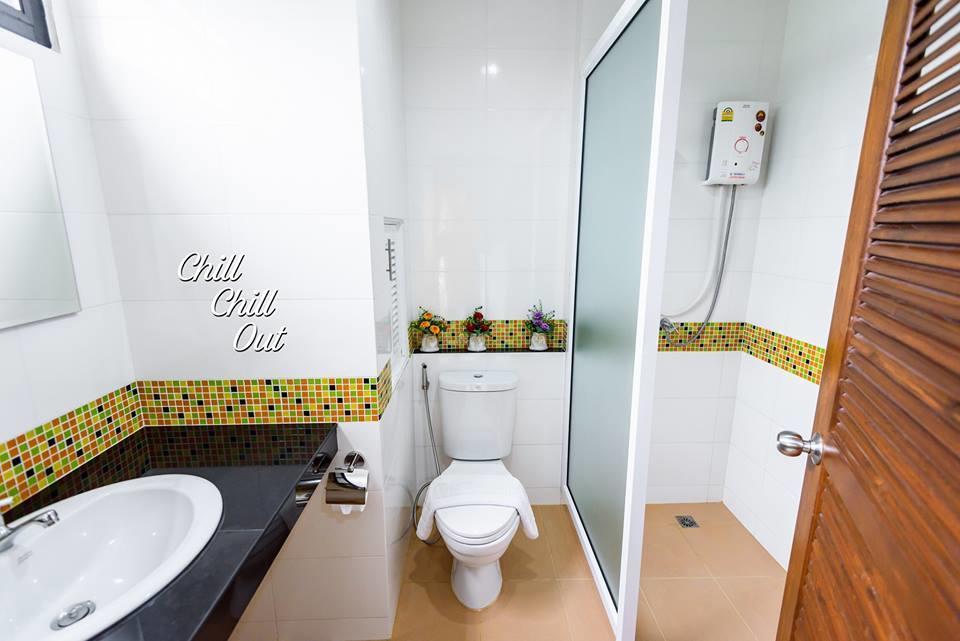 Hobby Hotel Uttaradit Exterior photo